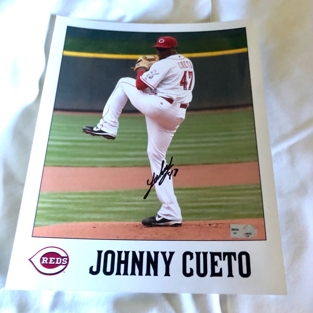 ⚾️ 2009 Johnny Cueto Cincinnati Reds signed photo